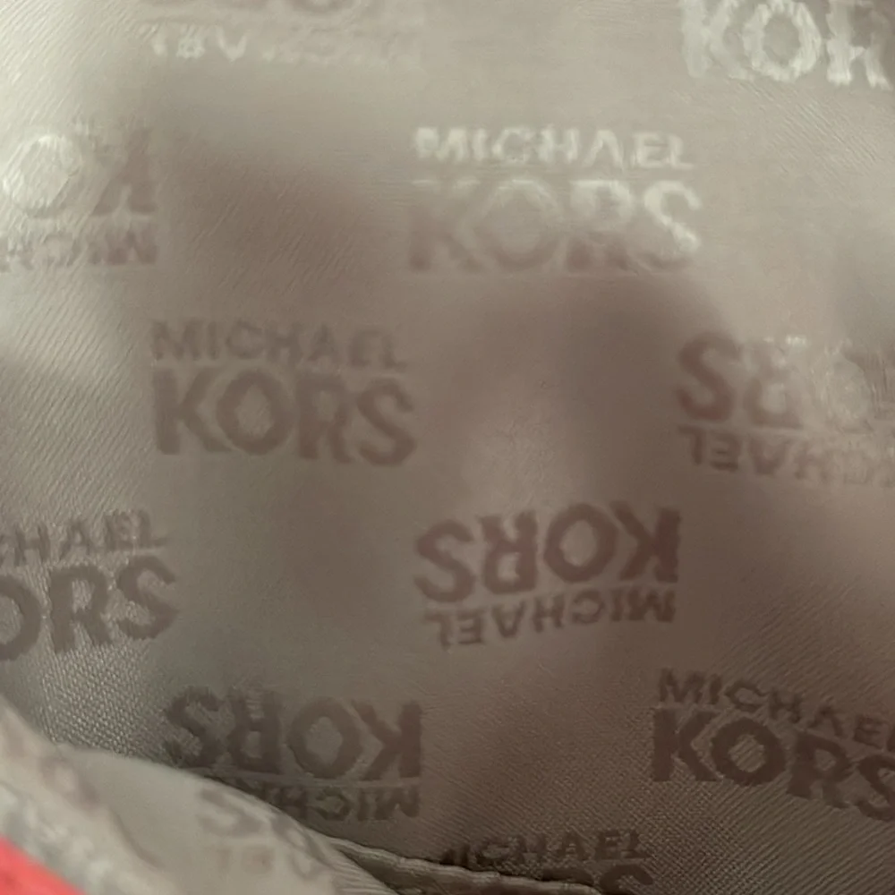 MICHAEL KORS LARGE SATCHEL PURSE - Picture 12 of 15